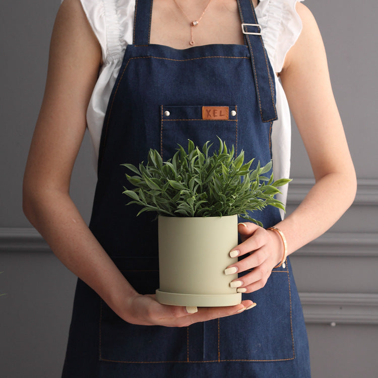 Keramisk blomkruka i nordisk stil