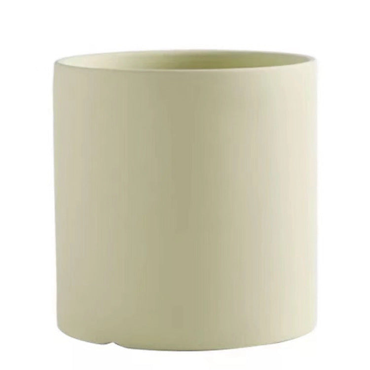 Keramisk blomkruka i nordisk stil