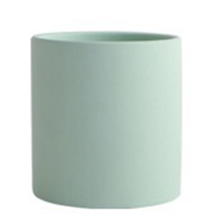 Keramisk blomkruka i nordisk stil