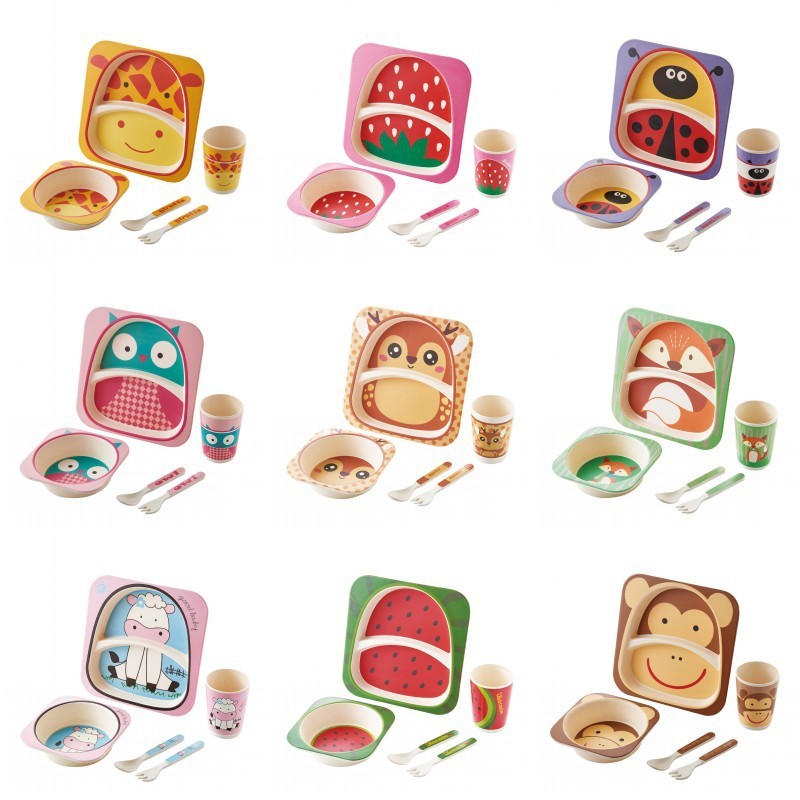 5-piece children's set in bamboo material with fun patterns