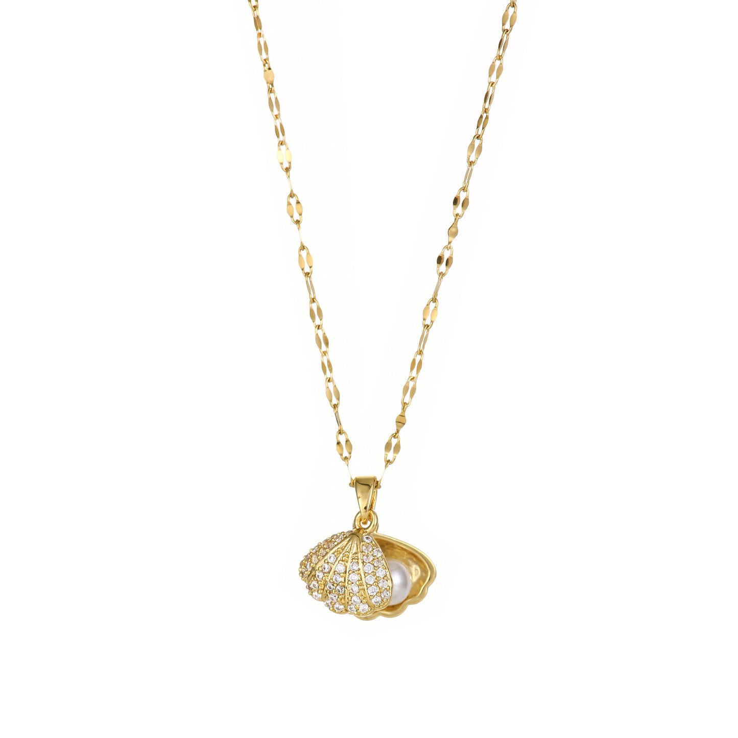 Shell pearl necklace with rhinestones – Elegant and unique jewelry