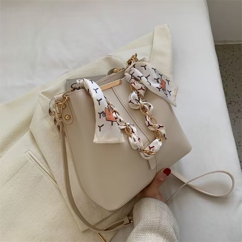 Bucket bag for the stylish woman! !