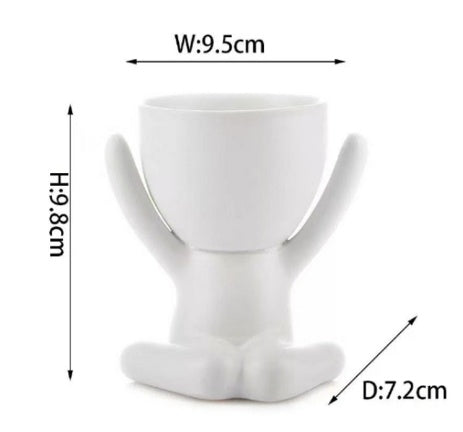 Luxurious flower pot with creative design