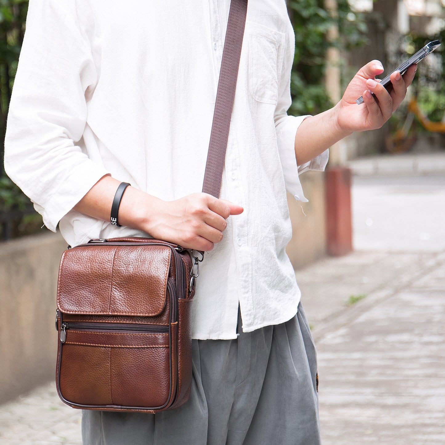 Stylish handbag for men – a stylish companion!