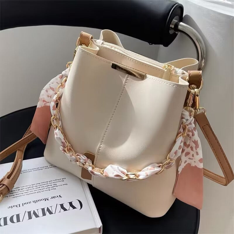 Bucket bag for the stylish woman! !