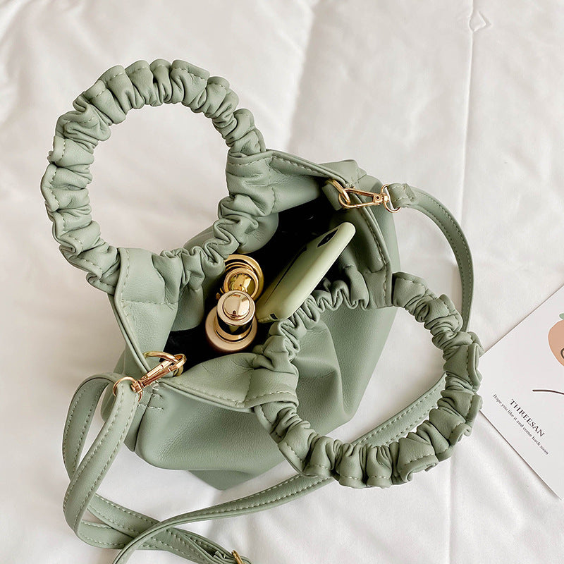 Elegant Hinkväska – Tidlös Stil möter Modern Elegans!