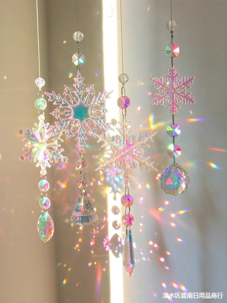 Glittrande Snöflinge-Hängare – Magisk Dekoration med Lyster och Elegans!