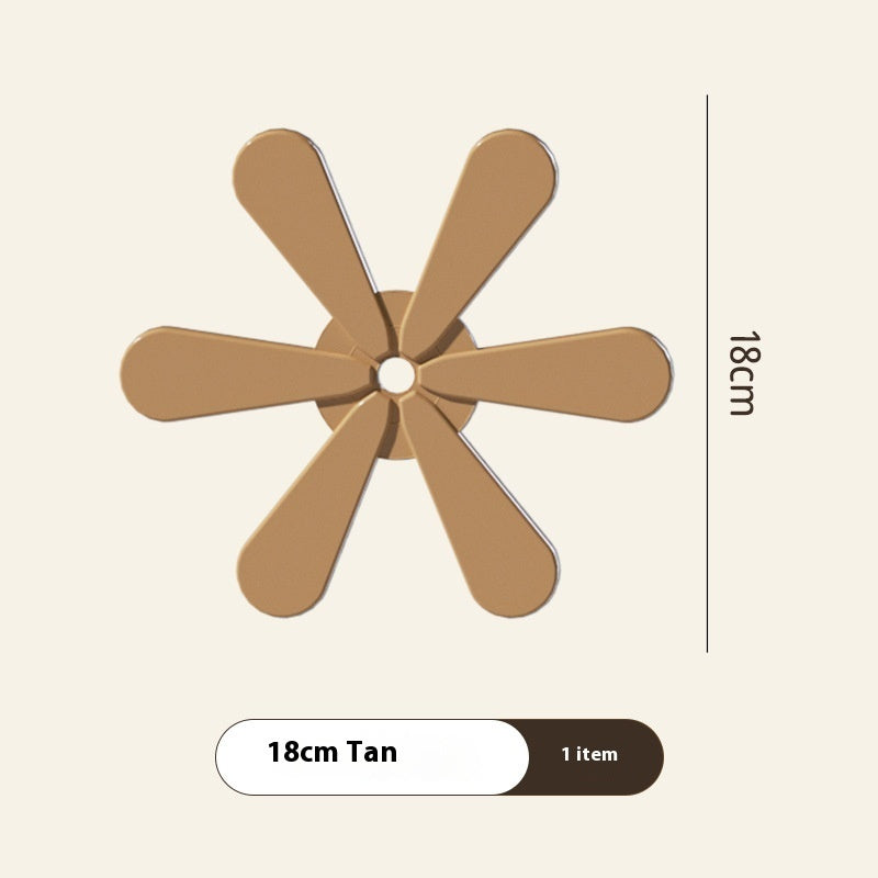 Silikonunderlägg i trädform – smart, stilrent och värmetåligt kökstillbehör